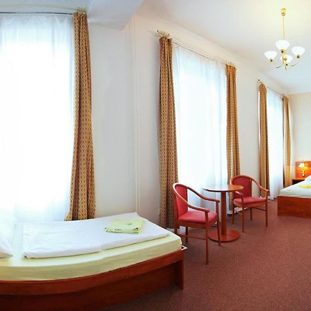 Wellness Hotel Central 클라토비 외부 사진