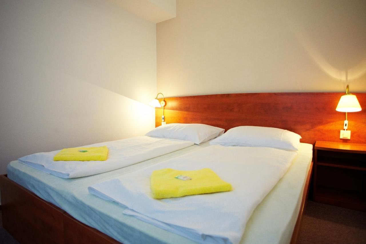 Wellness Hotel Central 클라토비 외부 사진